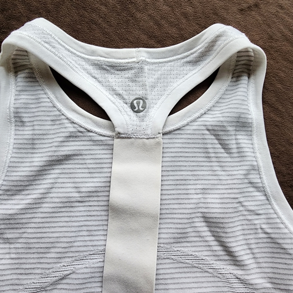 Lululemon Swiftly tank top - Picture 3 of 7